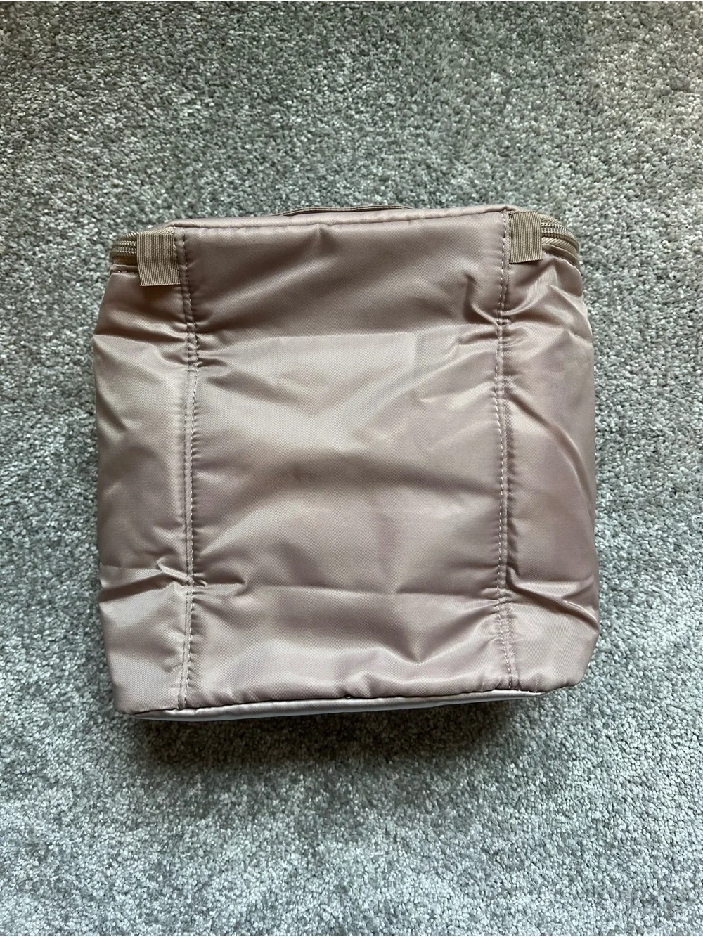 Lug Dolly sand taupe NWOT